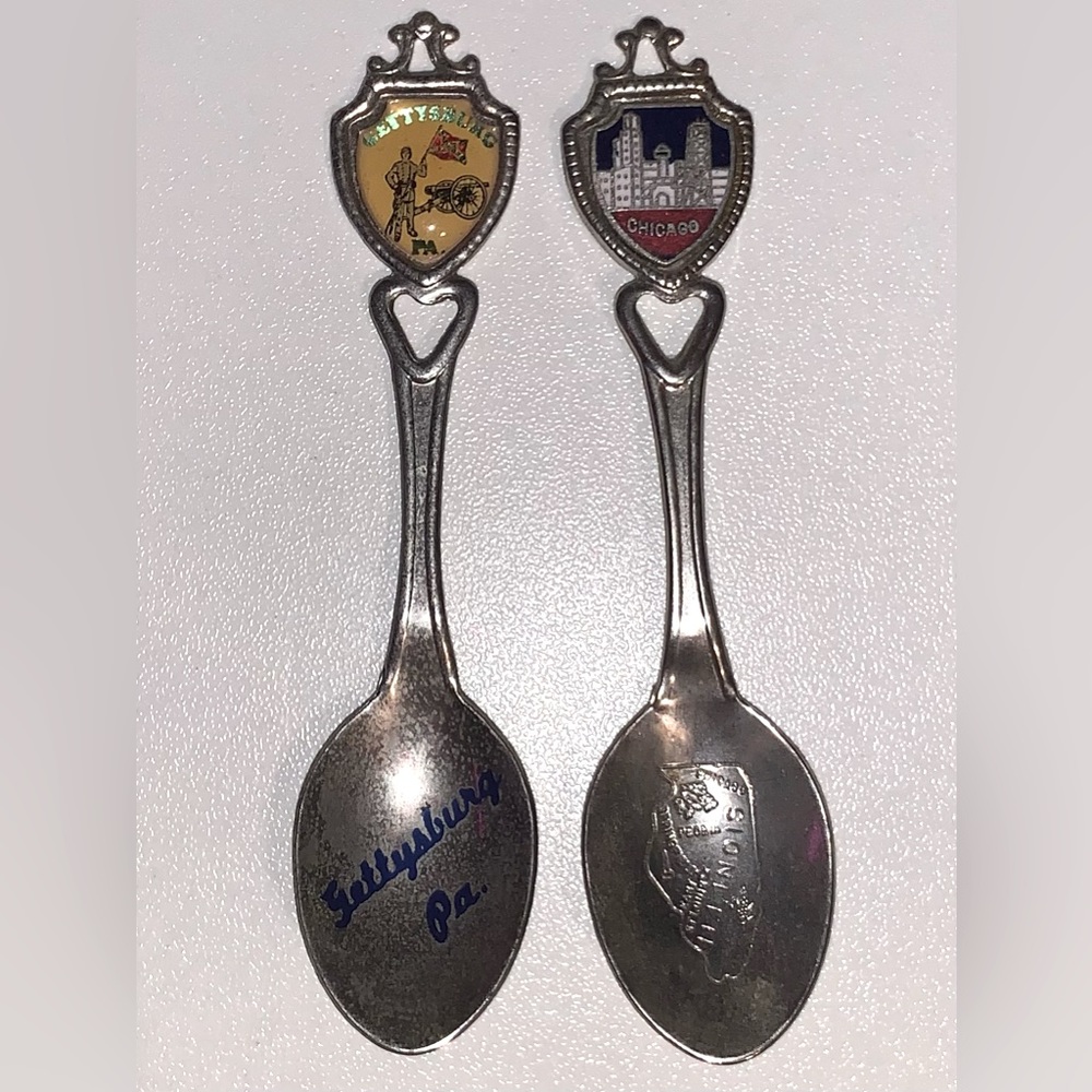 two pack of souvenir spoons